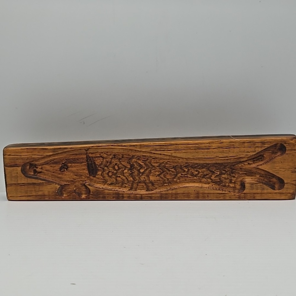 Vintage Wood Rice Cake Baking Mold Fish Shaped Brown Hand Carved 9 Inch